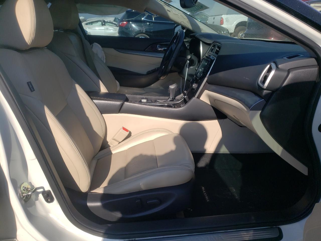 2017 NISSAN Maxima