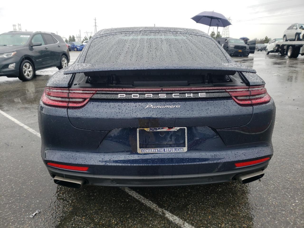 2019 PORSCHE Panamera