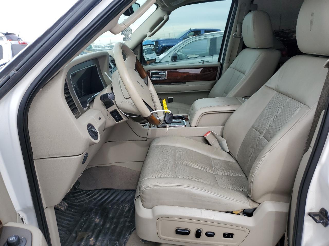 2012 LINCOLN Navigator