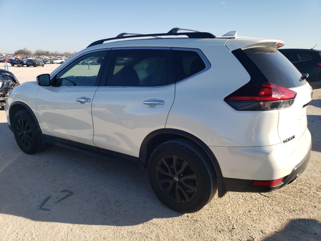 2018 NISSAN ROGUE