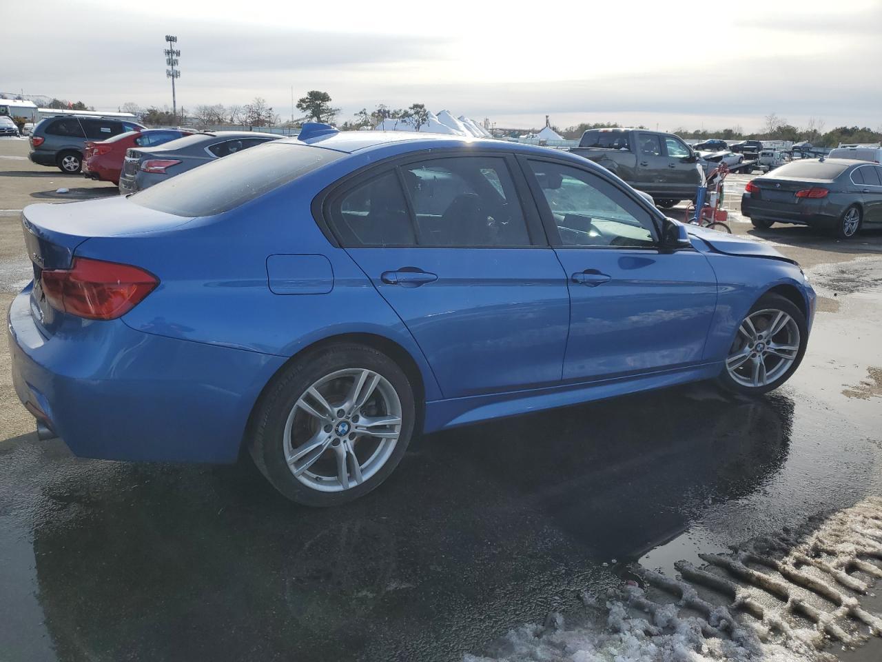 2016 BMW 3 SERIES