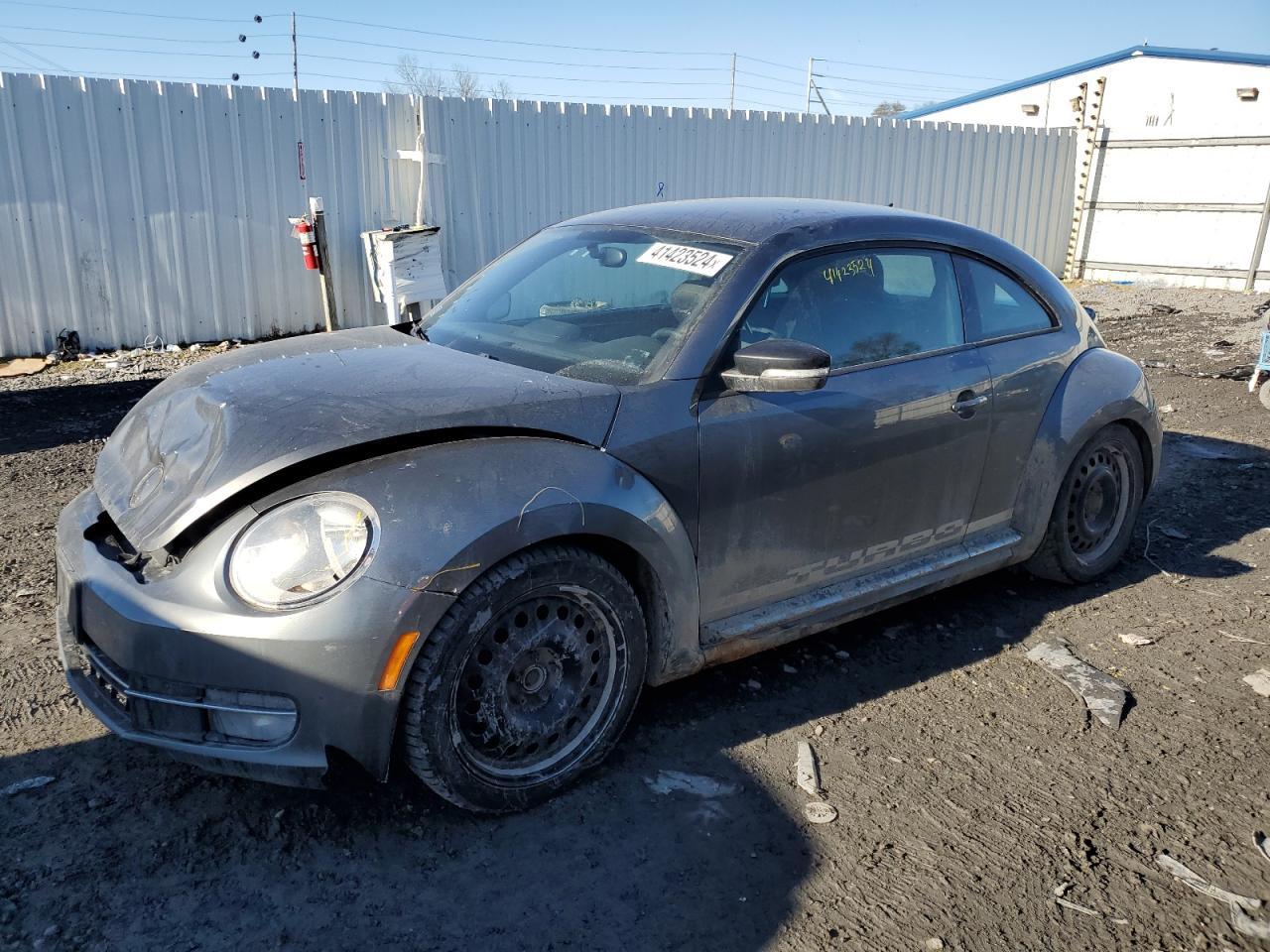 2012 VOLKSWAGEN Beetle