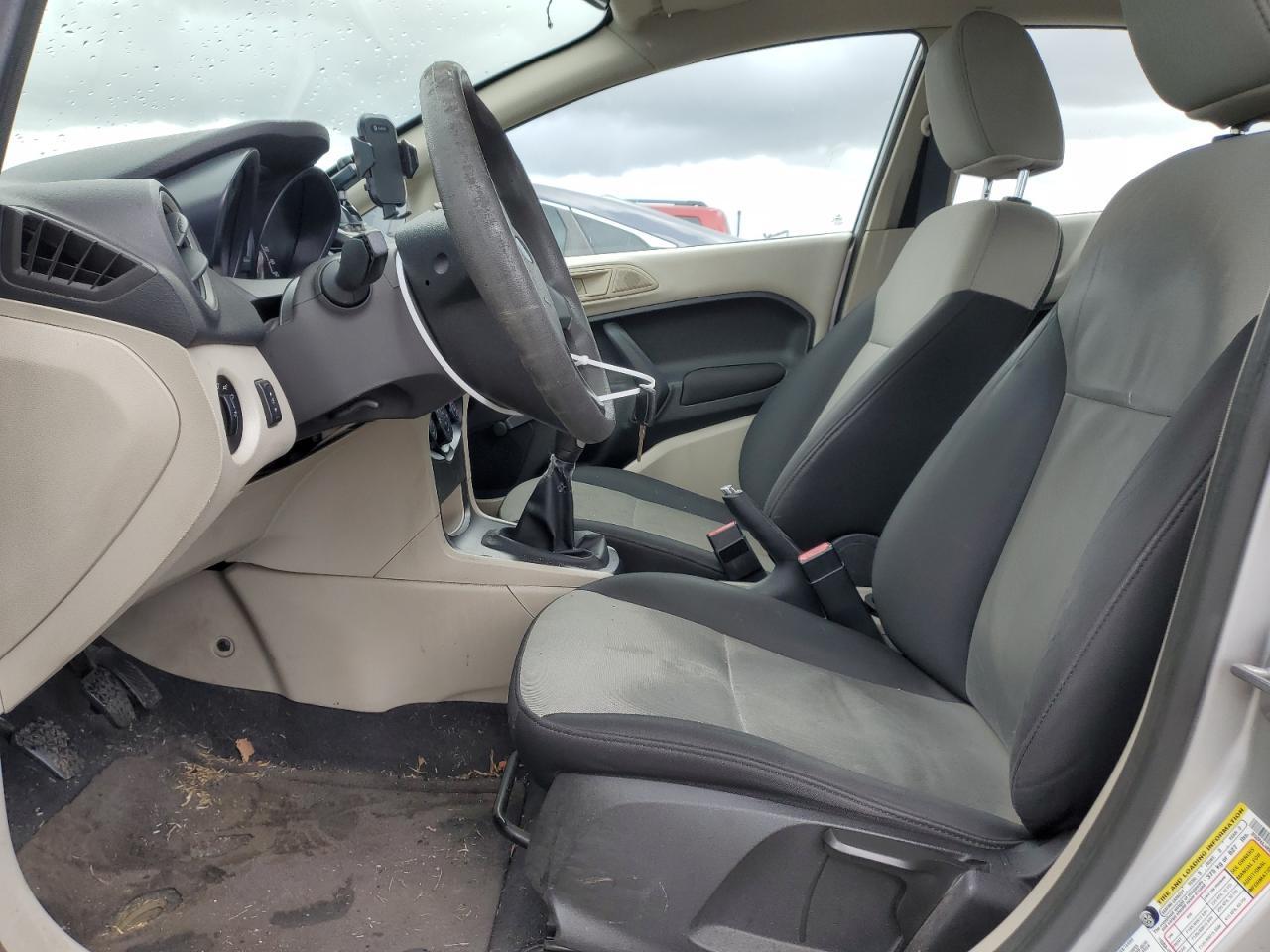 2011 FORD Fiesta