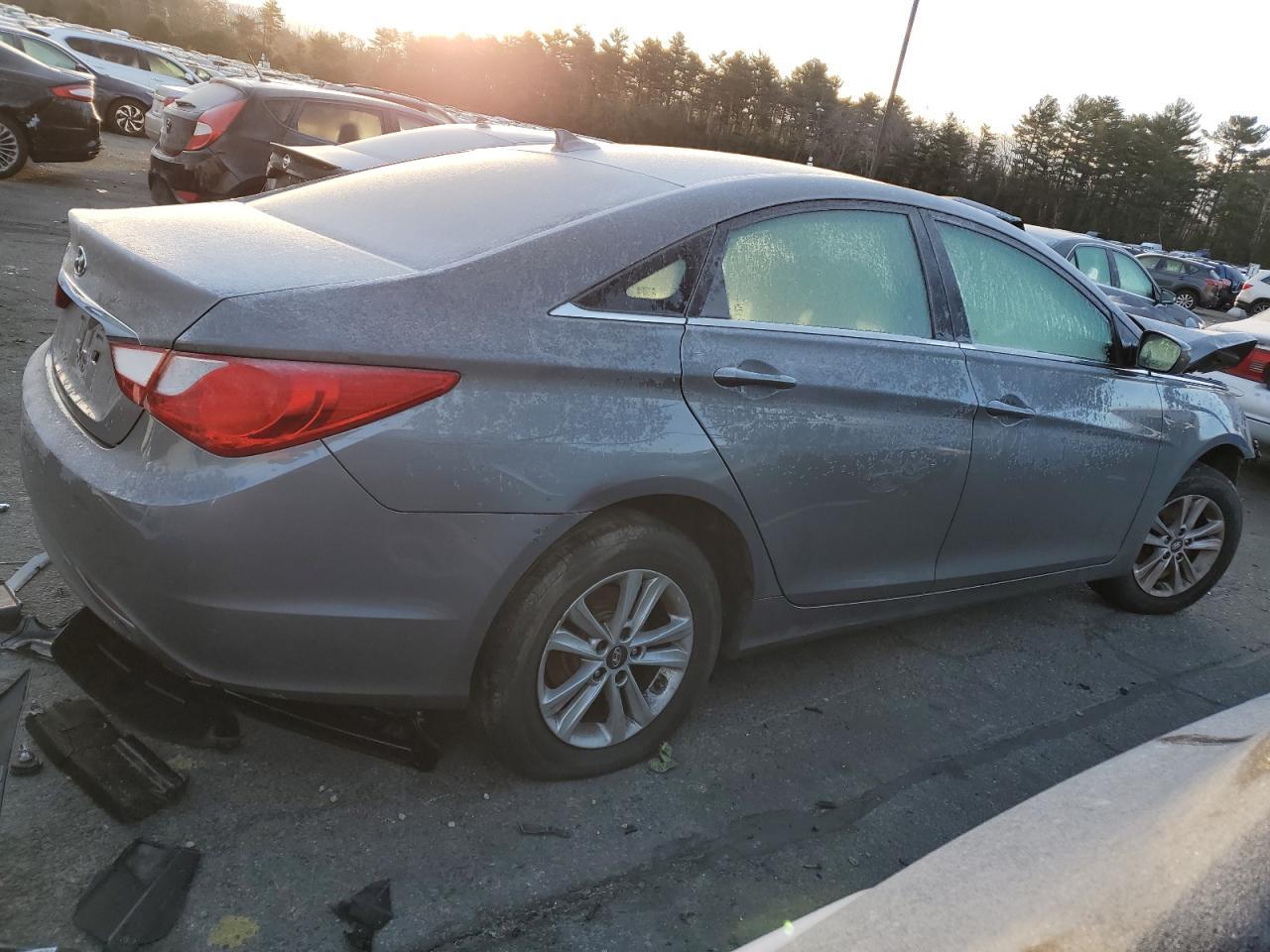 2013 HYUNDAI SONATA