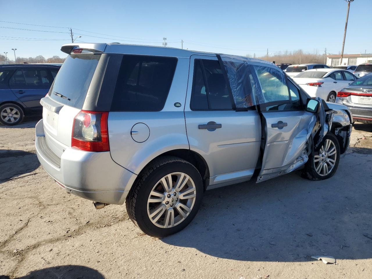 2010 LAND ROVER LR2