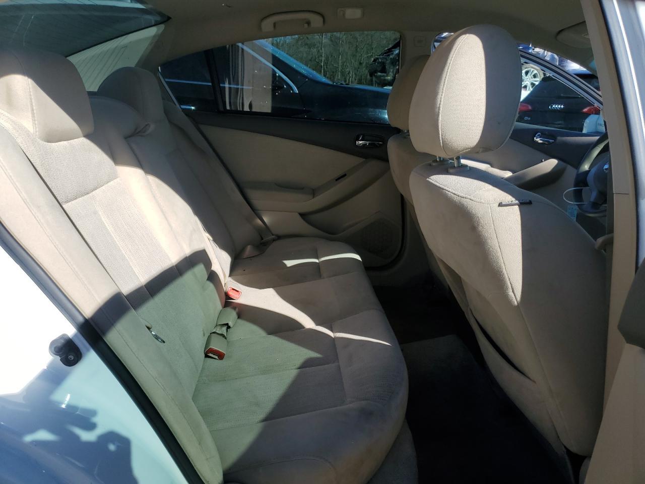 2010 NISSAN ALTIMA