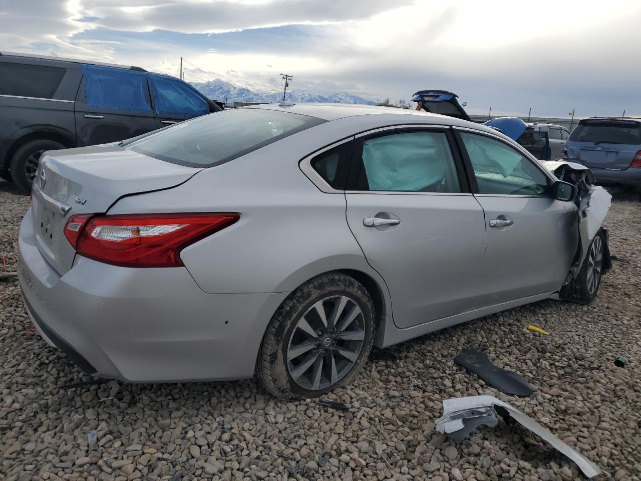 2017 NISSAN ALTIMA