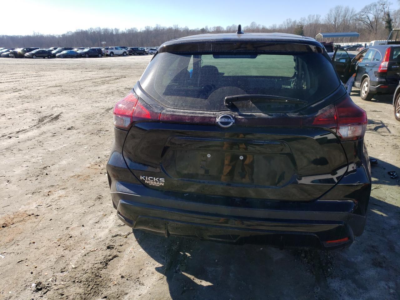2022 NISSAN KICKS