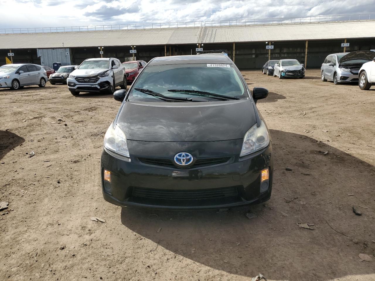 2011 TOYOTA PRIUS