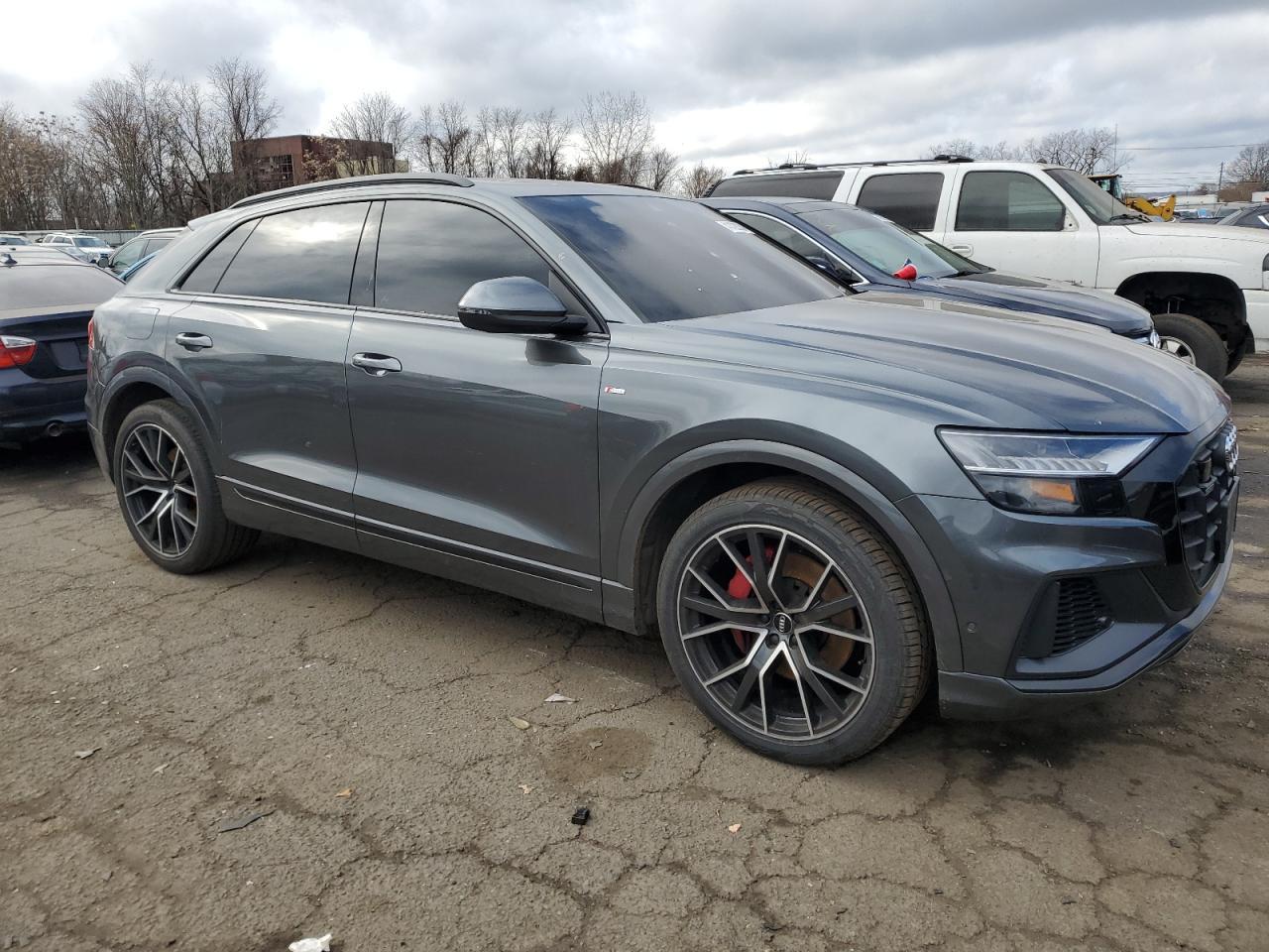 2021 AUDI Q8