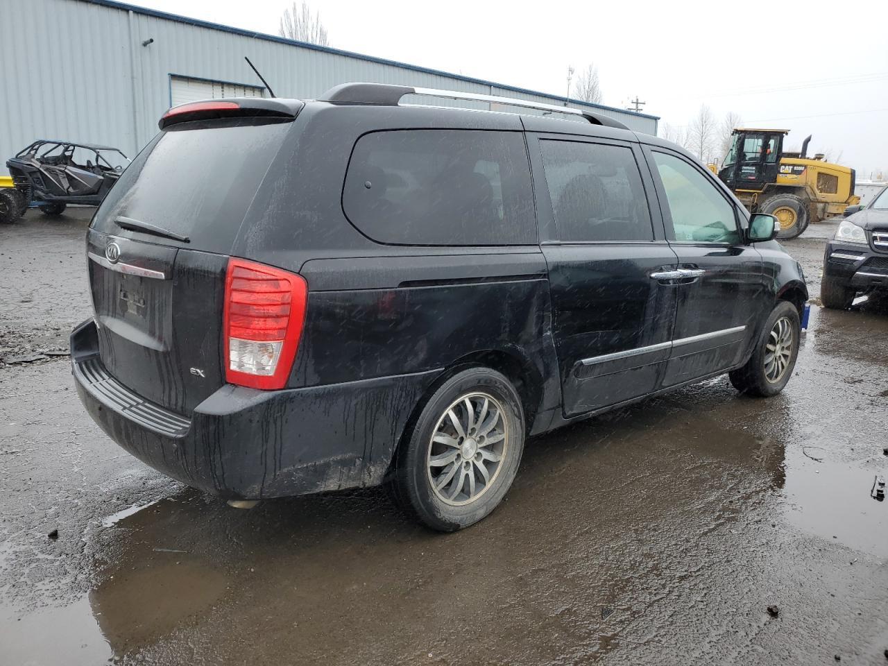 2012 KIA SEDONA