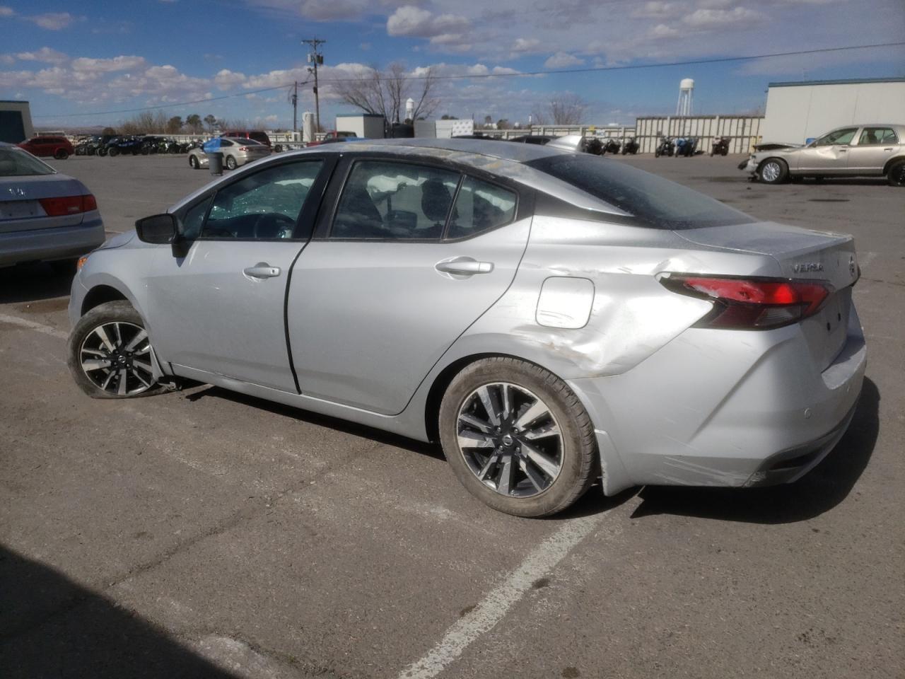 2021 NISSAN VERSA