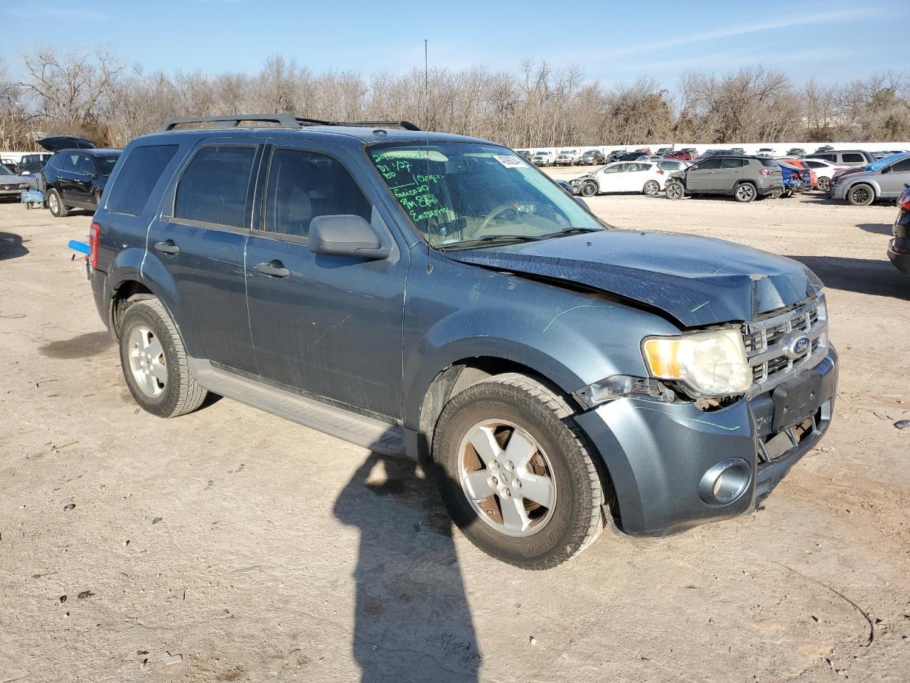 2010 FORD ESCAPE