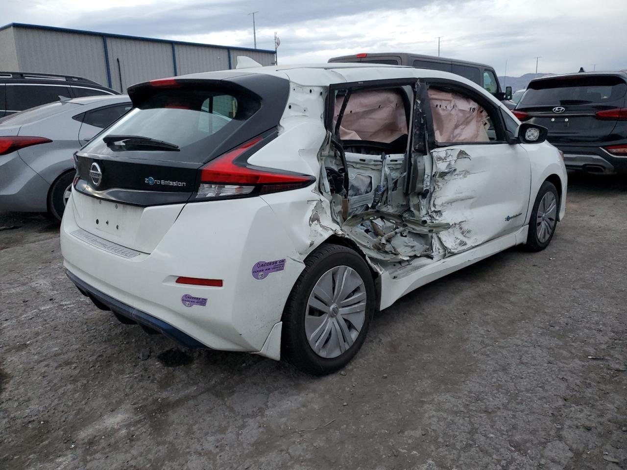 2019 NISSAN LEAF