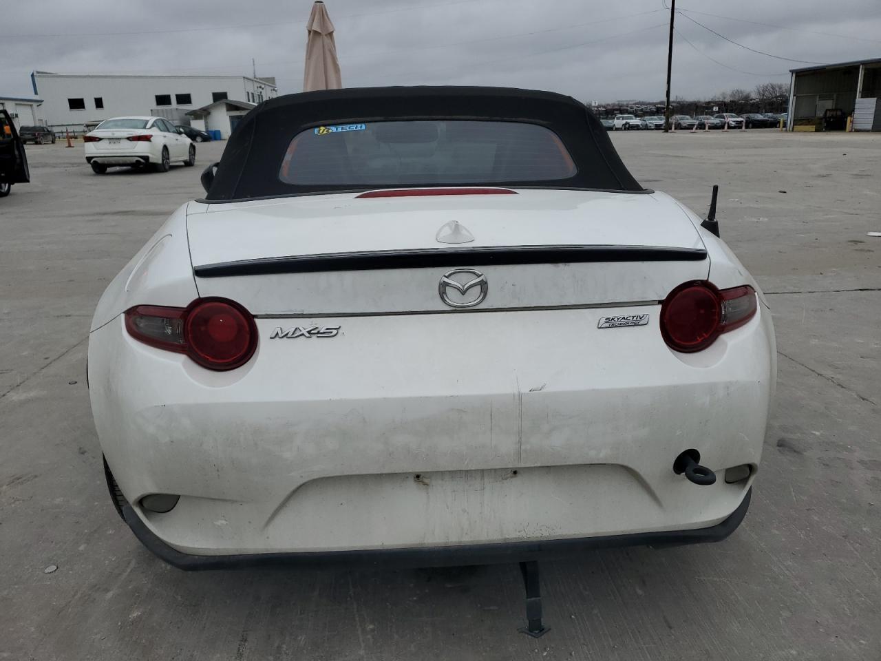 2016 MAZDA MX-5 Miata