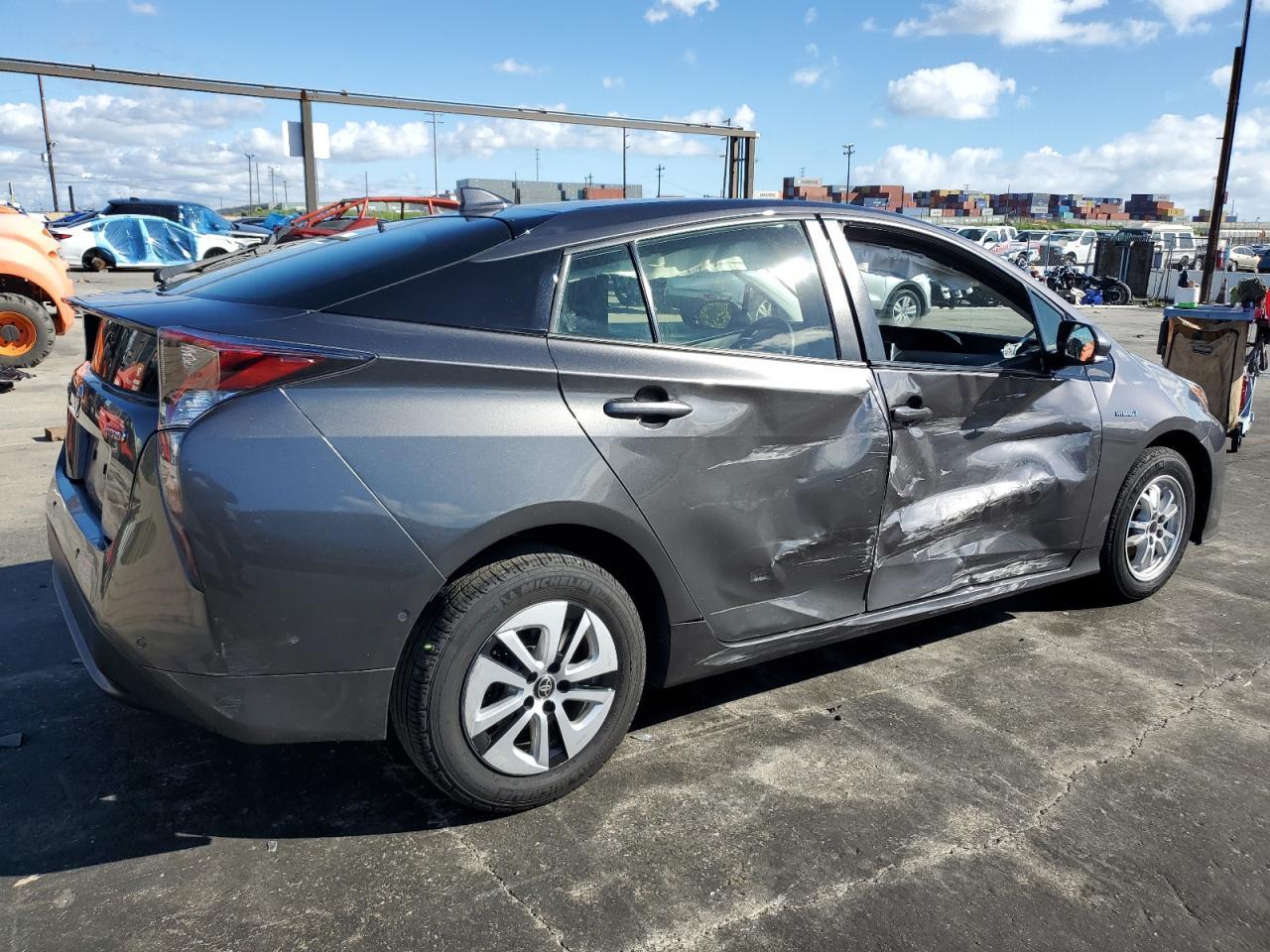 2018 TOYOTA PRIUS