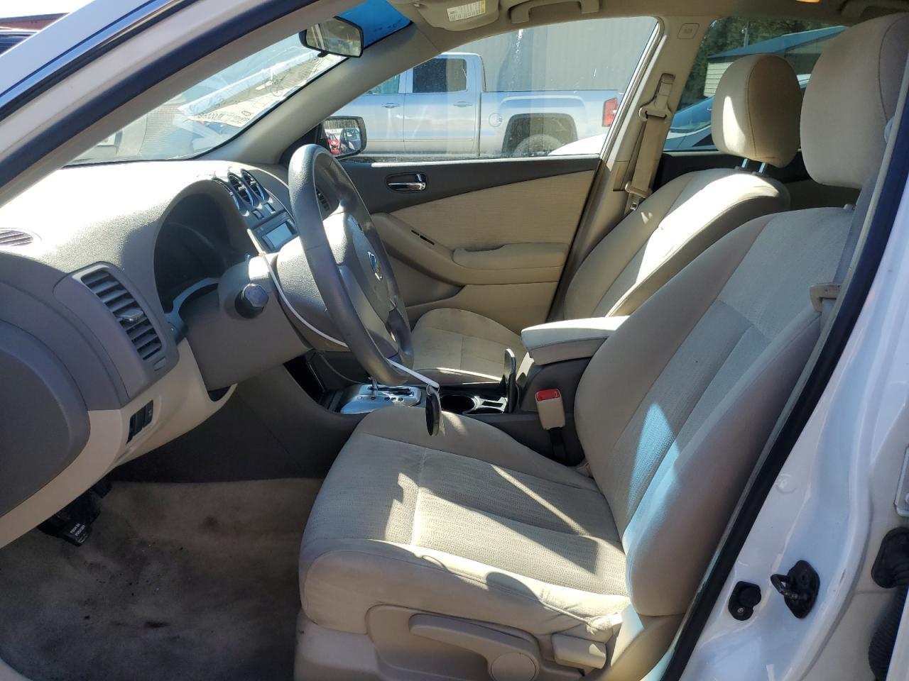 2010 NISSAN ALTIMA