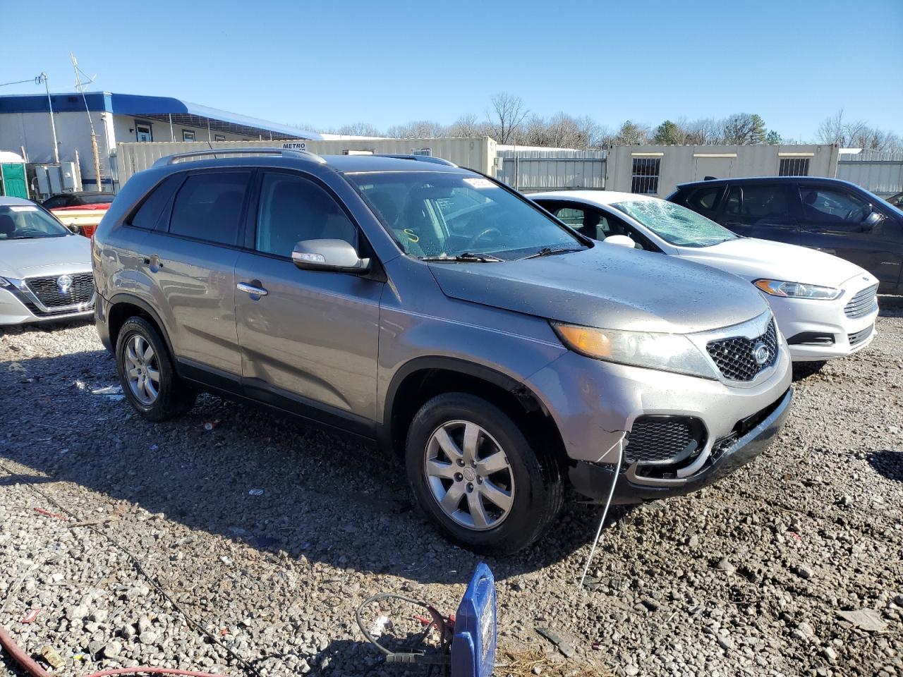2011 KIA SORENTO
