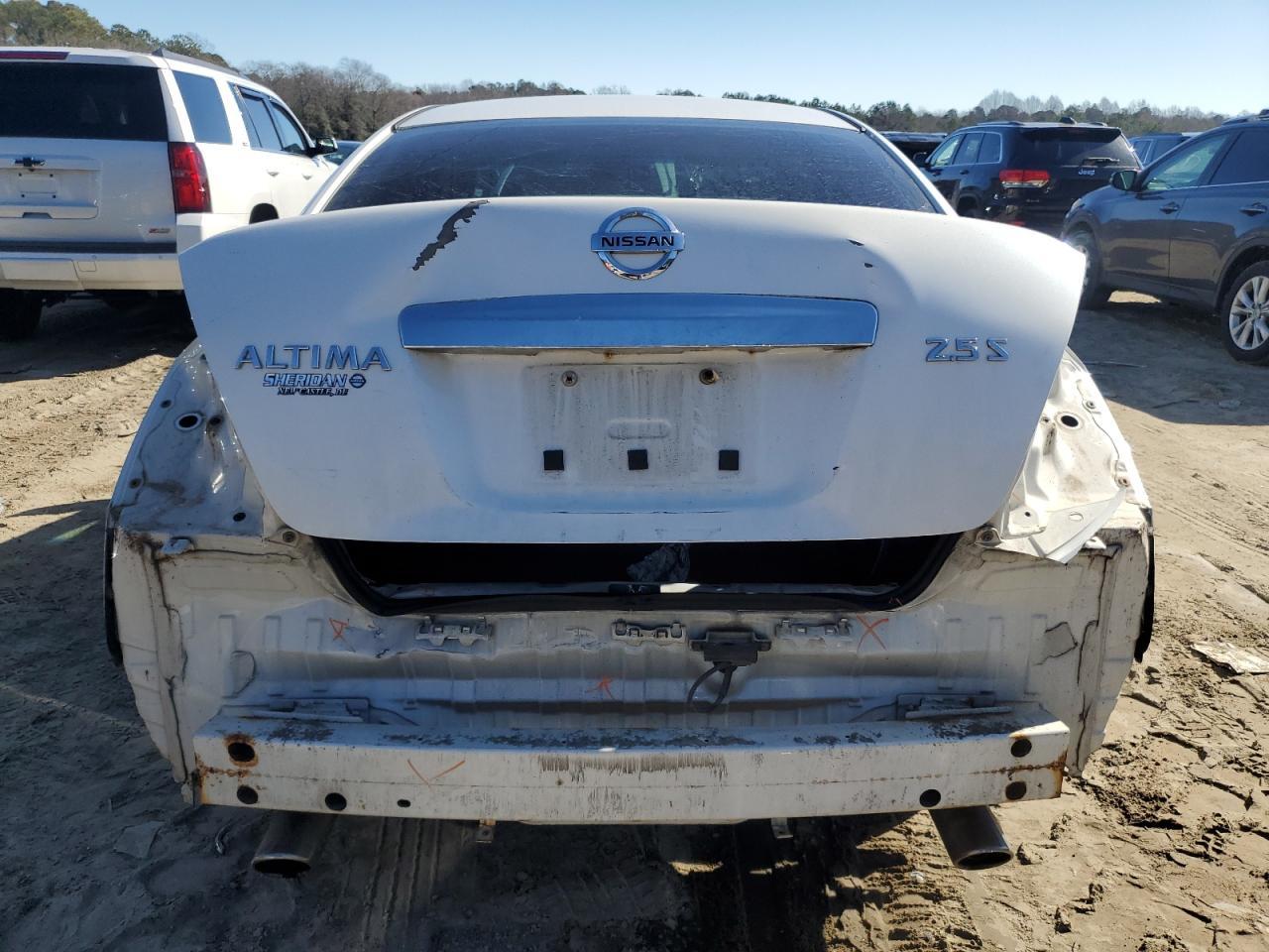 2010 NISSAN ALTIMA