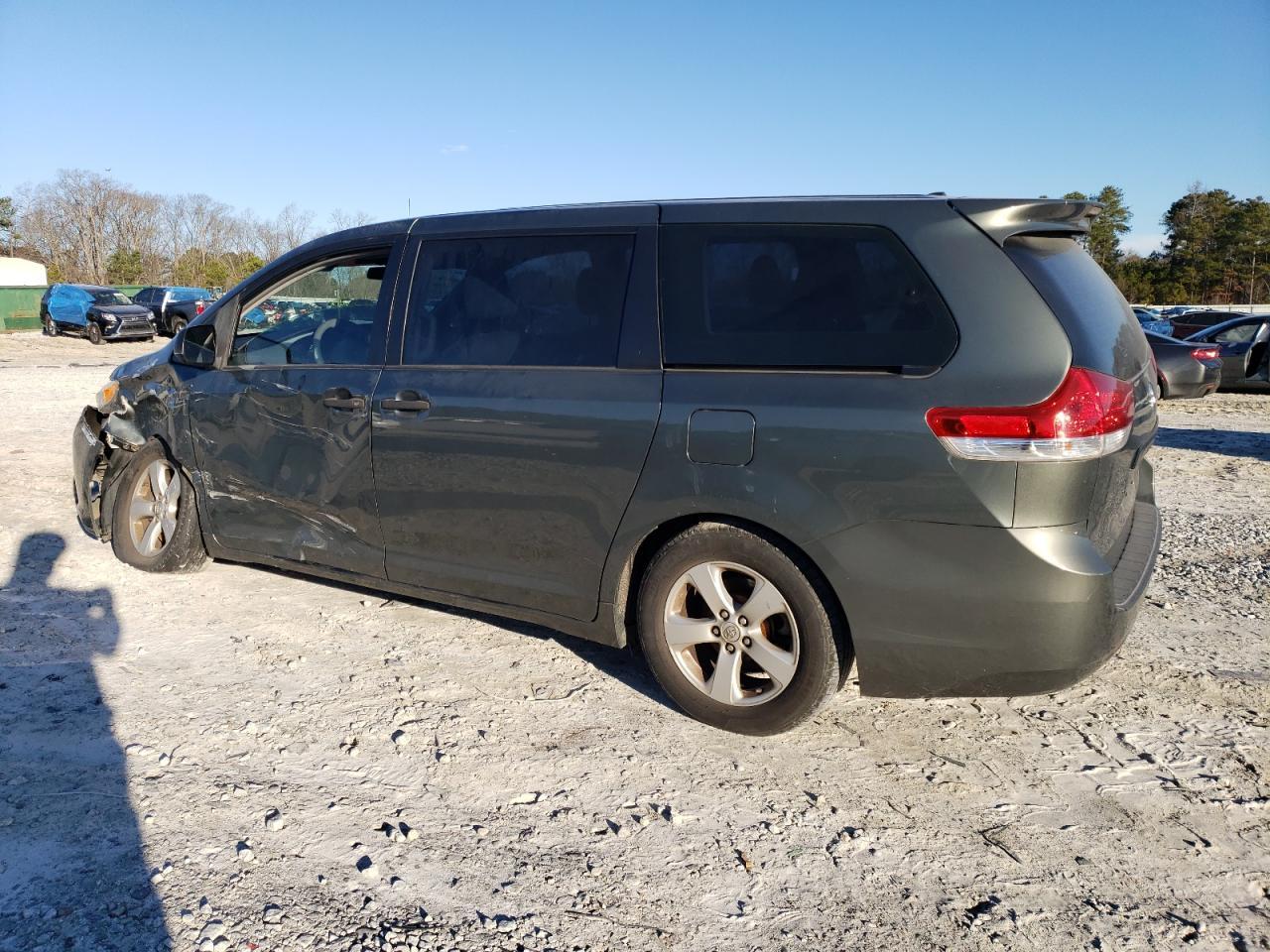 2014 TOYOTA SIENNA