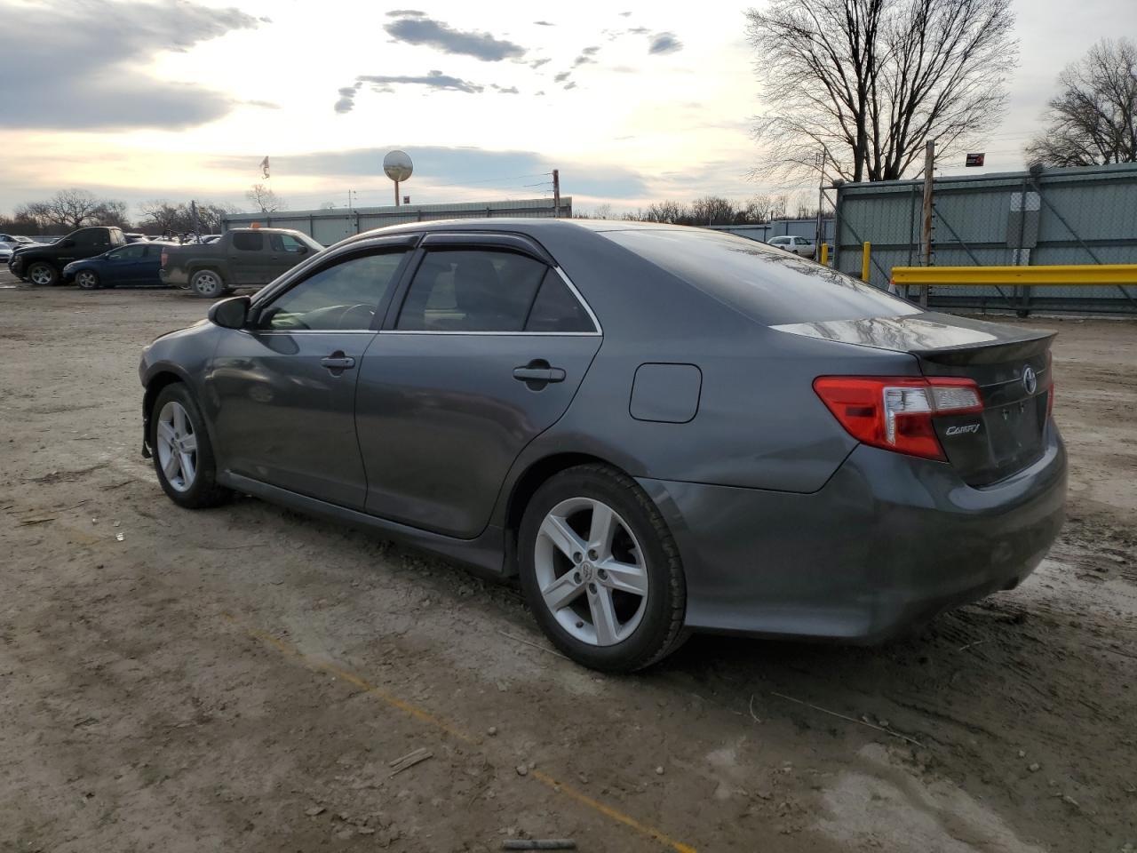 2012 TOYOTA CAMRY