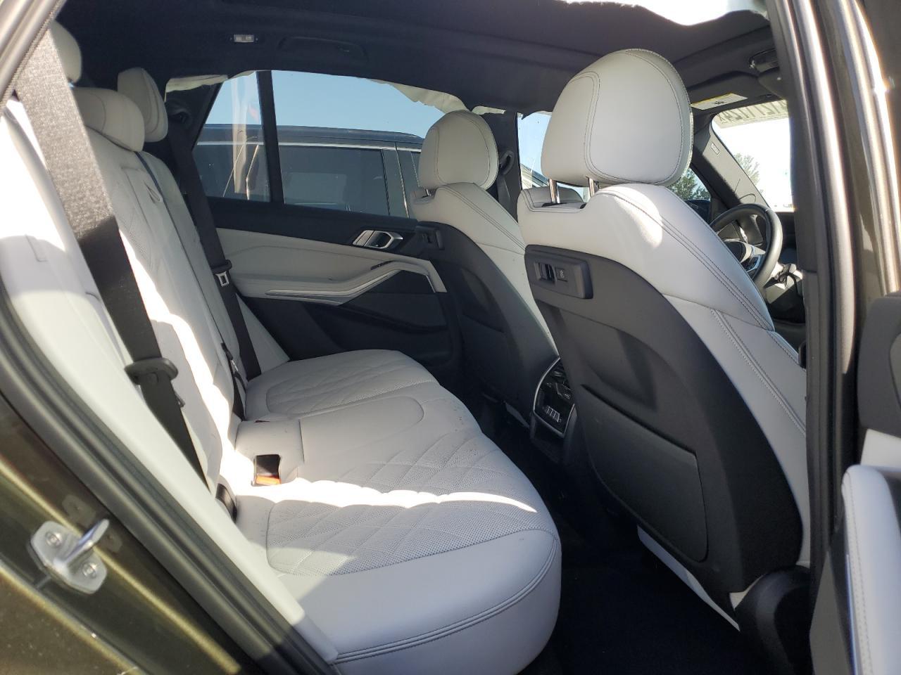 2023 BMW X5