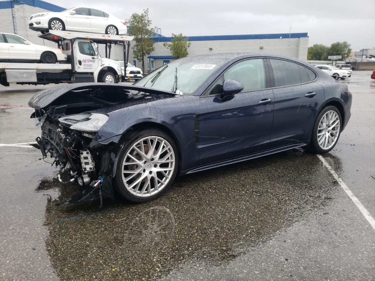 2019 PORSCHE Panamera
