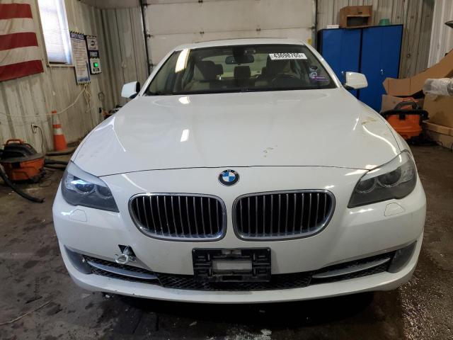 BMW 528xi 2013 5-Series