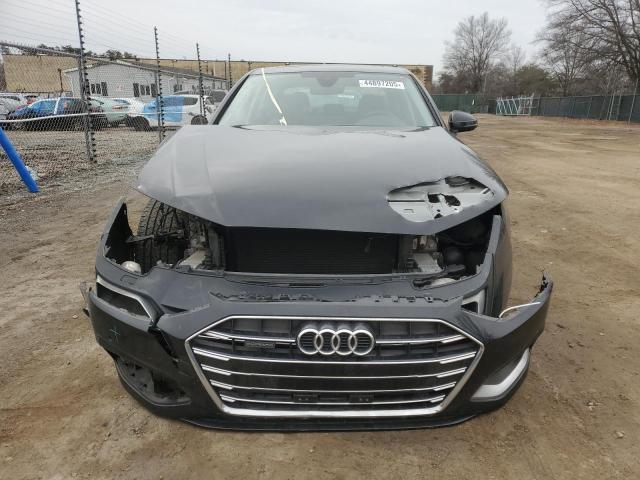 Audi A4 2021 