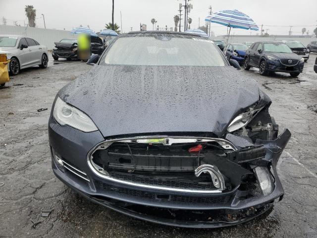 Tesla Model S 2015 