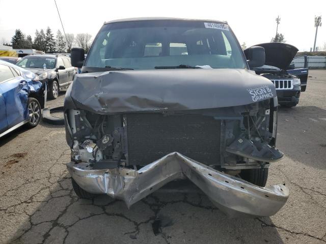Chevrolet Express 2004 3500 (1 ton)