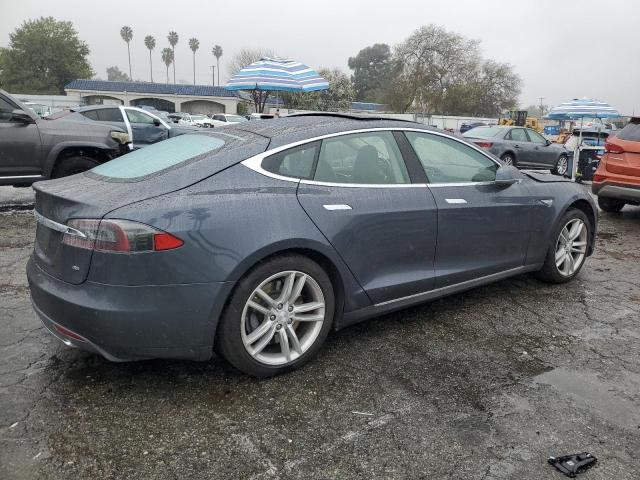Tesla Model S 2015 