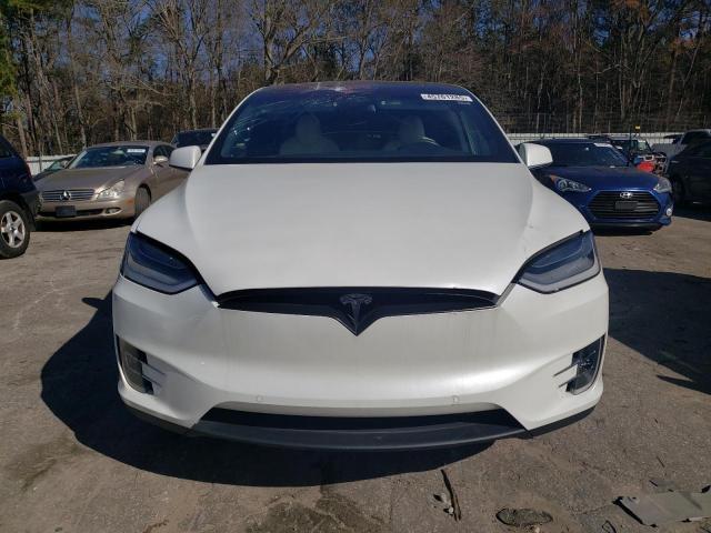 Tesla Model X 2020 