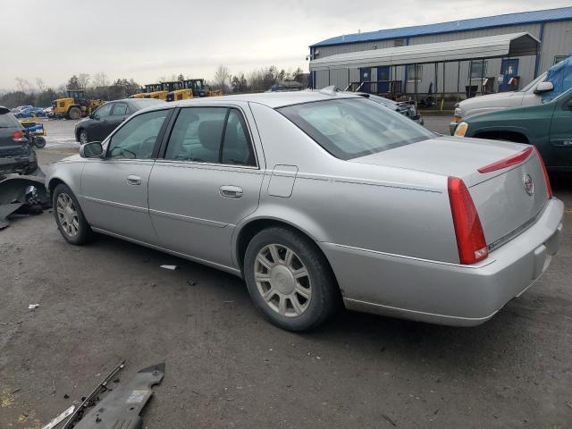 Cadillac DTS 2010 Base