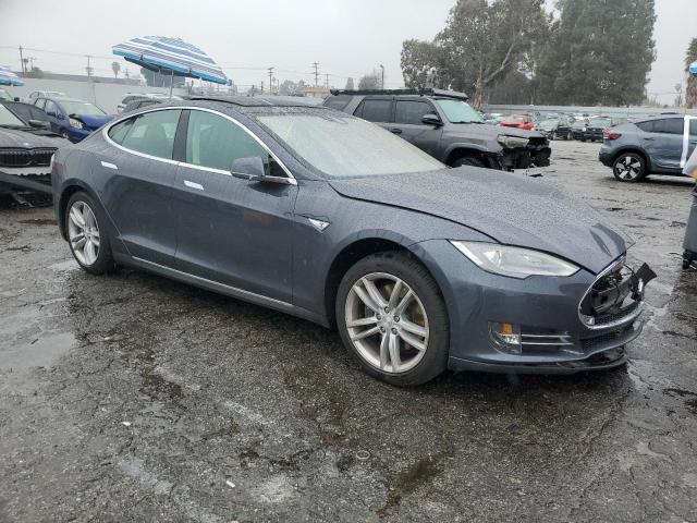 Tesla Model S 2015 