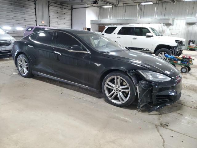 Tesla Model S 2015 