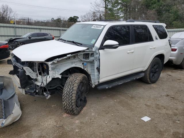 Toyota 4-Runner 2016 Base Grade