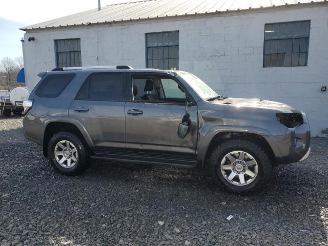 Toyota 4-Runner 2015 Base Grade