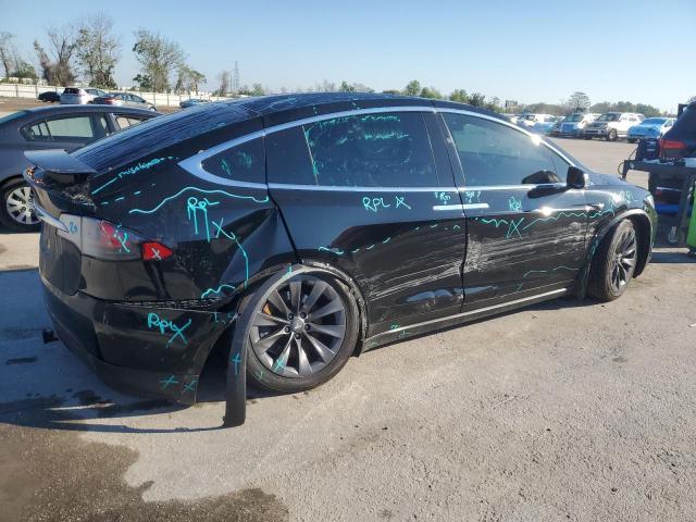 Tesla Model X 2019 