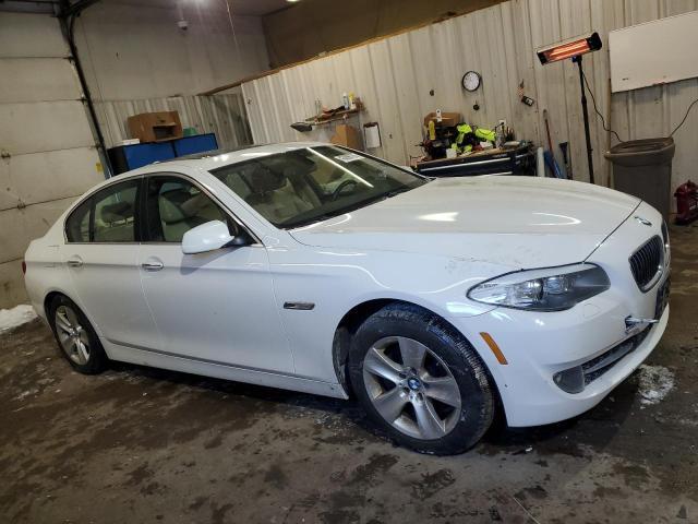 BMW 528xi 2013 5-Series