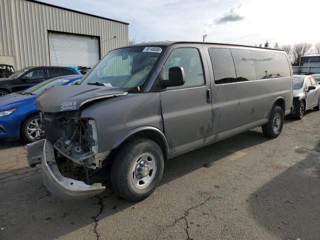 Chevrolet Express 2004 3500 (1 ton)
