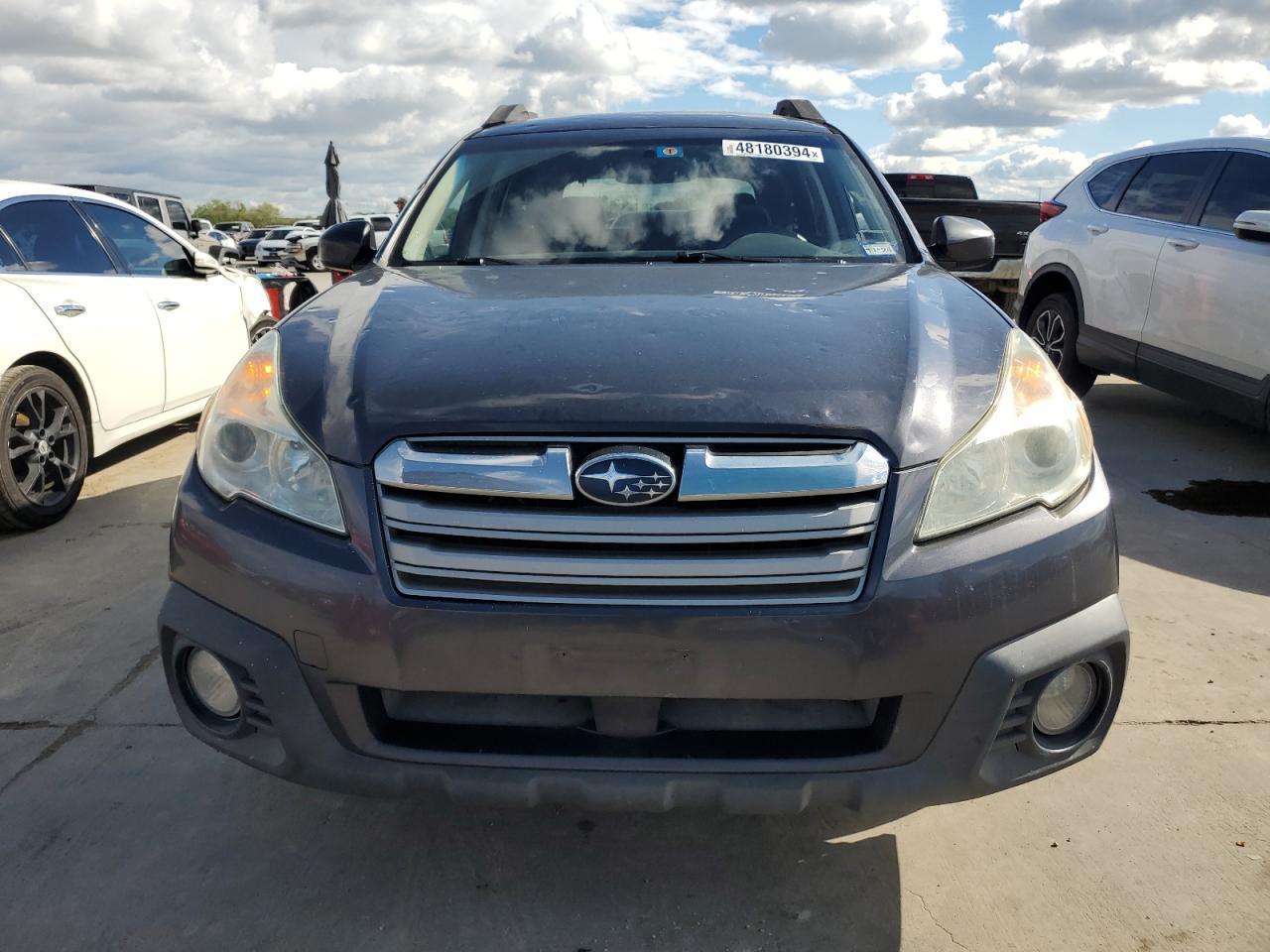 2013 SUBARU Outback