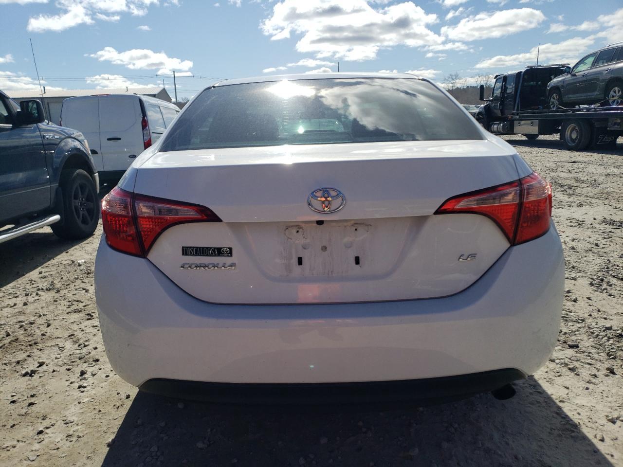 2018 TOYOTA COROLLA