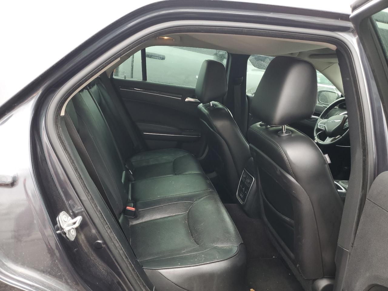 2017 CHRYSLER 300