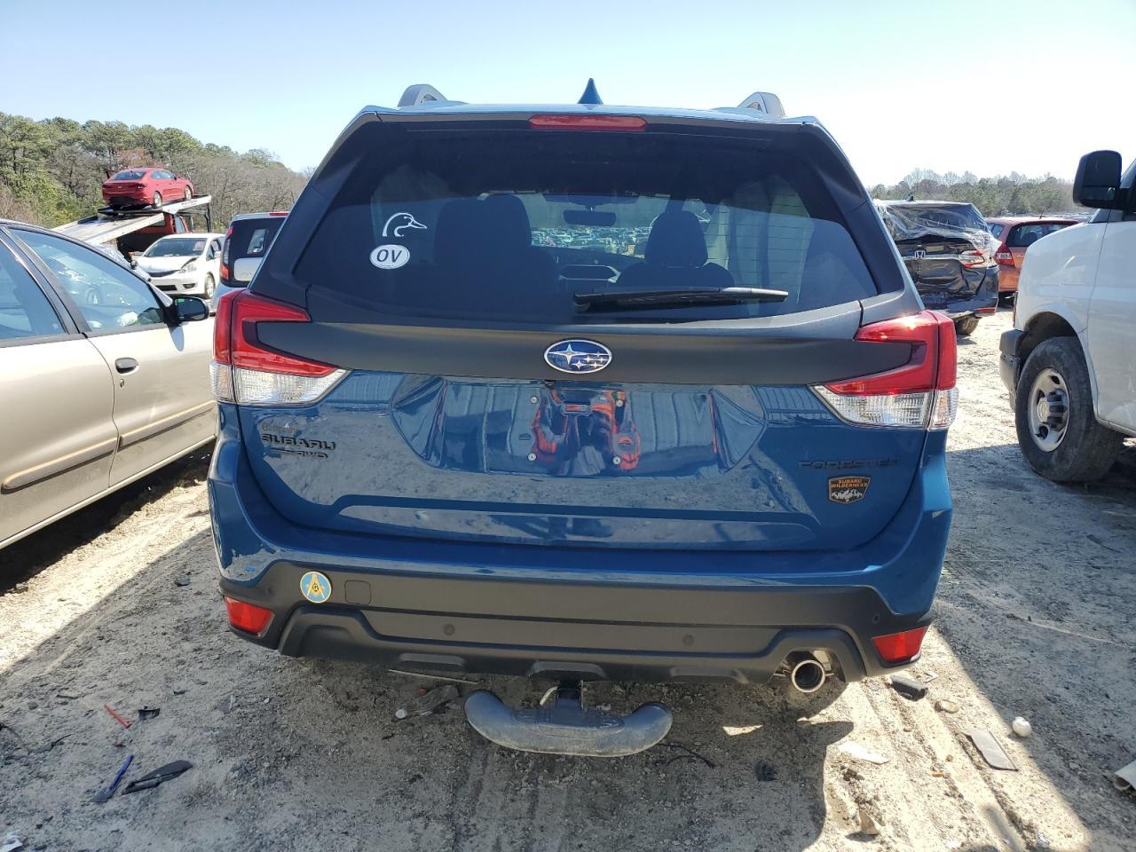 2022 SUBARU FORESTER