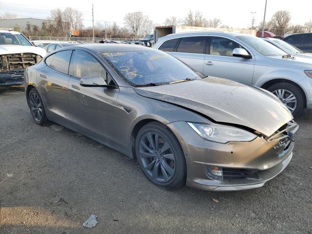 Tesla Model S 2015 