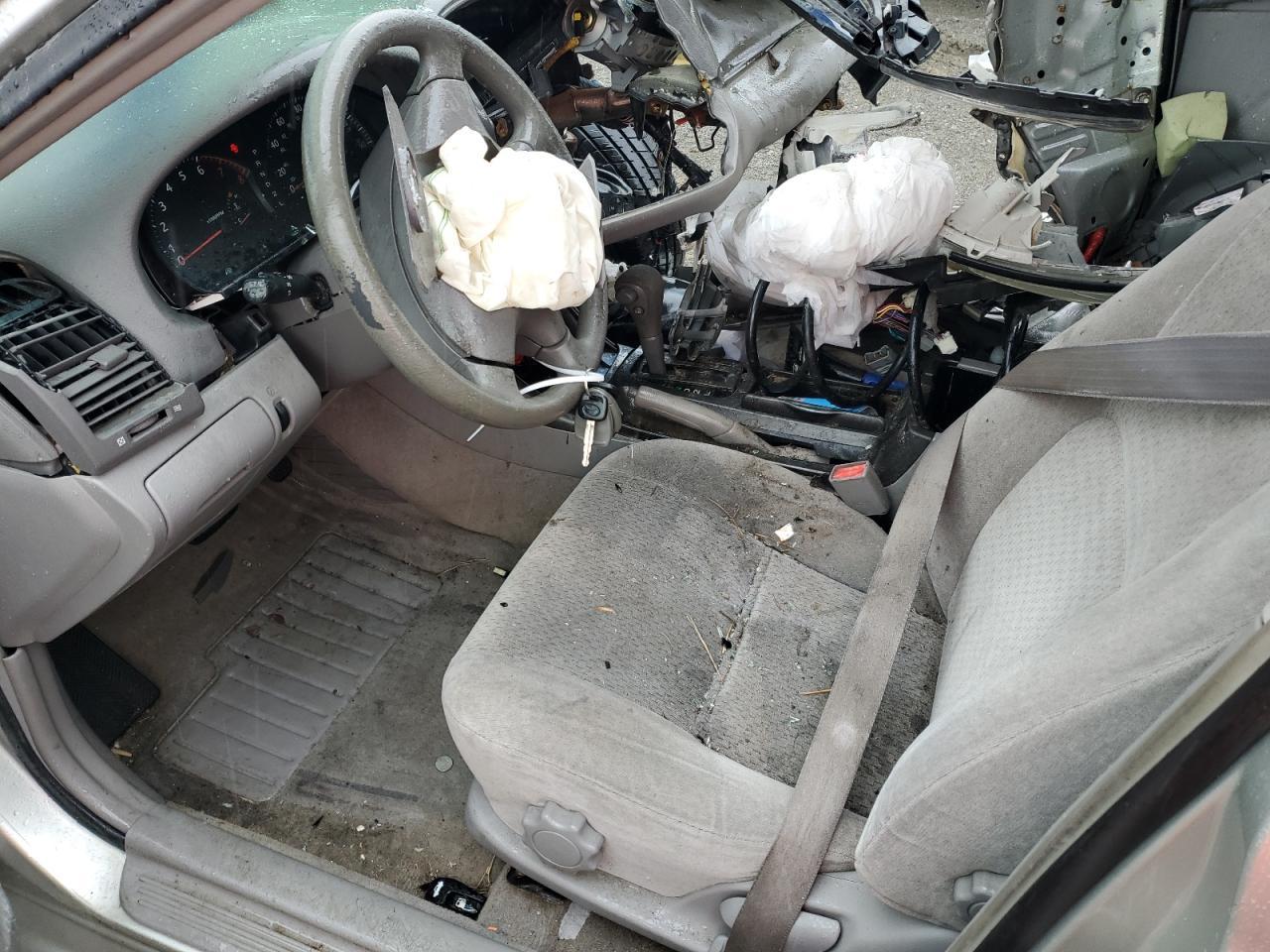 2002 TOYOTA CAMRY
