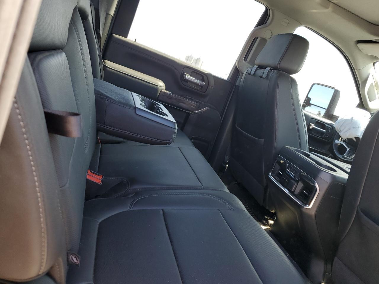 2021 CHEVROLET Silverado
