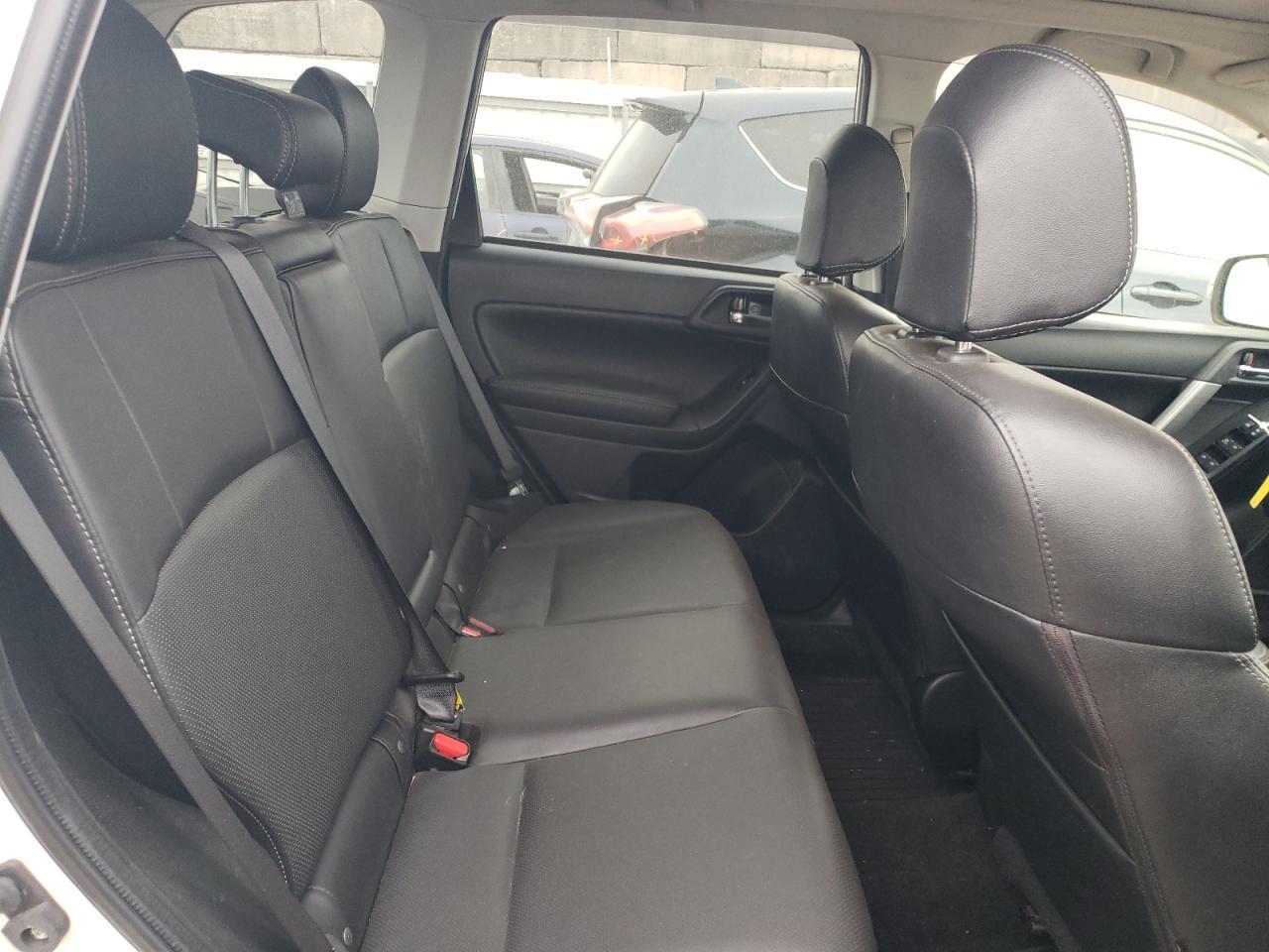 2016 SUBARU FORESTER