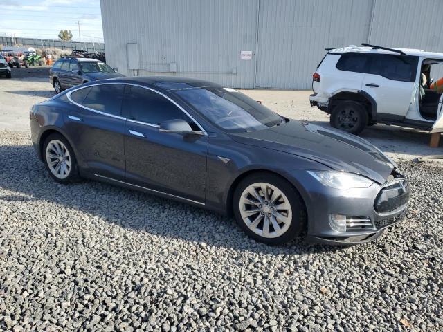 Tesla Model S 2016 
